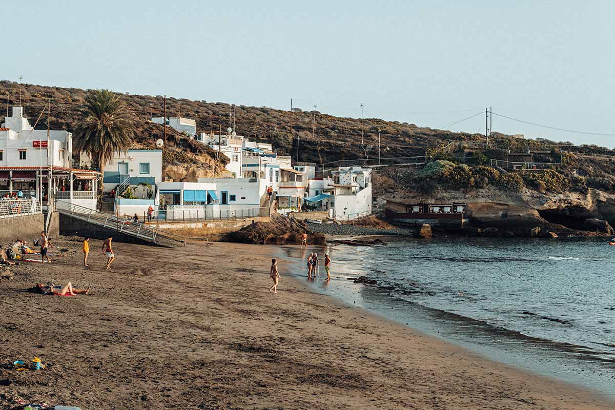 La Casa del Capitán - el-puertito-beach-with-village